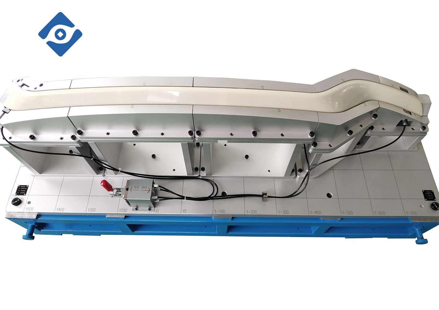 后保险杠饰条检具